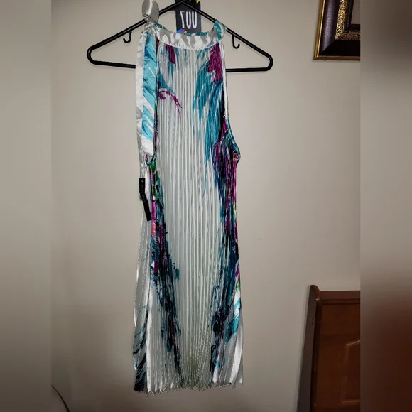 Floral Sleeveless Dress - Picture 3 of 6